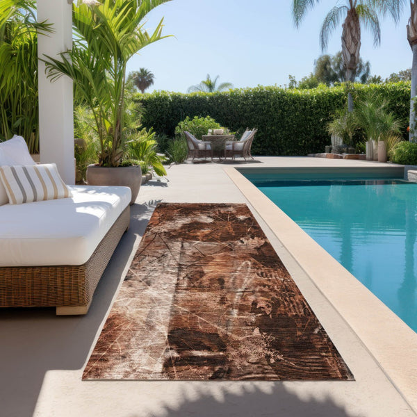 Homeroots 3' Elegant Floral Washable Non-skid Area Rug For Indoor And Outdoor Spaces - Stain Resistant Comfort Paprika Polyester 563188