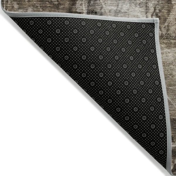 Homeroots 3' Elegant Floral Washable Non-skid Area Rug For Indoor And Outdoor Spaces - Stain Resistant Comfort 8' X 10' Polyester 563202