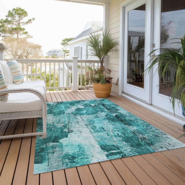 HomeRoots 5' Elegant Taupe and Ivory Floral Washable Area Rug for Indoor and Outdoor Use - Non-Skid Design 5' X 8' 563209