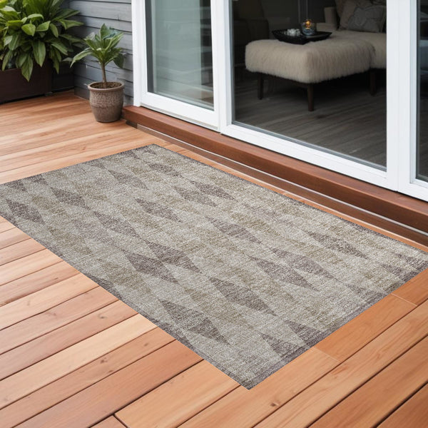Homeroots 3' Stylish Beige Taupe And Brown Geometric Indoor Outdoor Area Rug – Washable & Non Skid Design 3' X 5' Polyester 563217