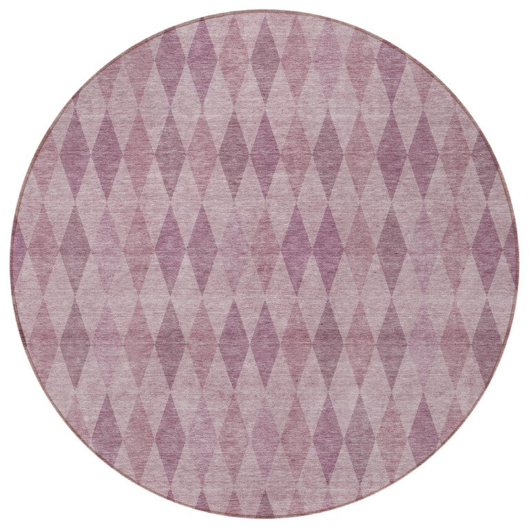 HomeRoots 8 Ft Round Geometric Washable Indoor Outdoor Rug with Non-skid Felt Backing 563228