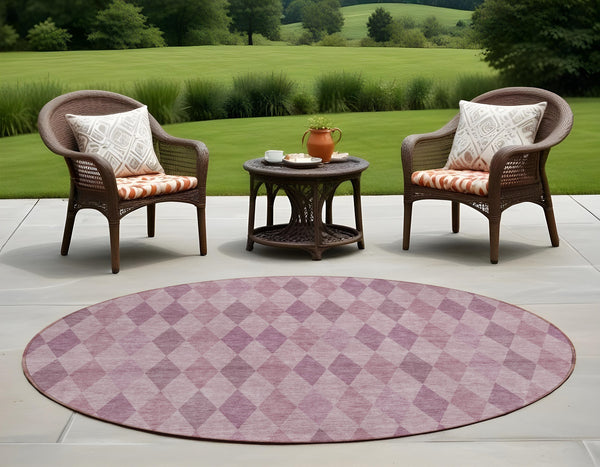 Homeroots 3' Stylish Beige Taupe And Brown Geometric Indoor Outdoor Area Rug – Washable & Non Skid Design 8' Round Polyester 563228