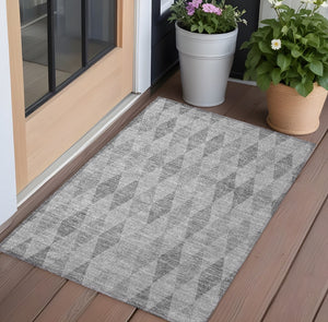 Homeroots 3' Stylish Beige Taupe And Brown Geometric Indoor Outdoor Area Rug – Washable & Non Skid Design 3' X 5' Polyester 563244