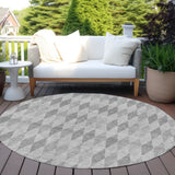 Homeroots 8' Round Gray Round Geometric Washable Non Skid Indoor Outdoor Area Rug Gray Polyester 563246