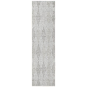 Homeroots 8' Runner Gray Geometric Washable Non Skid Indoor Outdoor Runner Rug Ivory Polyester 563251