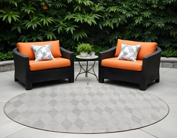 Homeroots 3' Stylish Beige Taupe And Brown Geometric Indoor Outdoor Area Rug – Washable & Non Skid Design 8' Round Polyester 563255