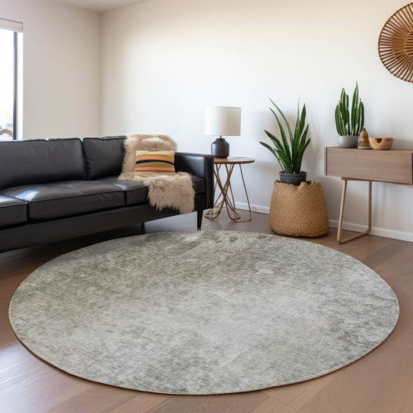 HomeRoots 5' Stylish Gray and Off-White Abstract Washable Area Rug for Indoor and Outdoor High-Traffic Spaces 8' Round 563300