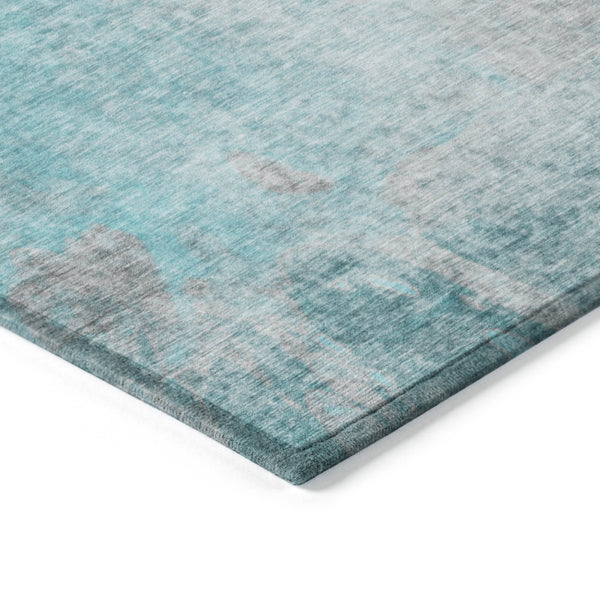 Homeroots 8' Round Teal Round Abstract Washable Non Skid Indoor Outdoor Area Rug Teal Polyester 563318