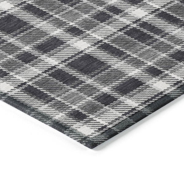 Homeroots 3' Stylish Black, Gray, And White Plaid Washable Non-skid Area Rug For Indoor And Outdoor Use 8' X 10' Polyester 563337