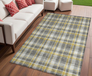 Homeroots 3' Stylish Black, Gray, And White Plaid Washable Non-skid Area Rug For Indoor And Outdoor Use 5' X 8' Polyester 563353