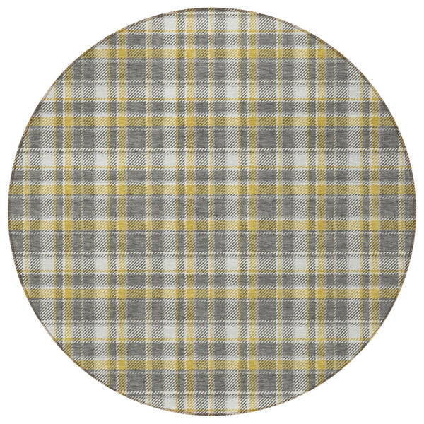 Homeroots 3' Stylish Black, Gray, And White Plaid Washable Non-skid Area Rug For Indoor And Outdoor Use 8' Round Polyester 563354