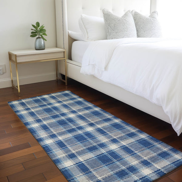 Homeroots 3' Stylish Black, Gray, And White Plaid Washable Non-skid Area Rug For Indoor And Outdoor Use Navy Polyester 563368
