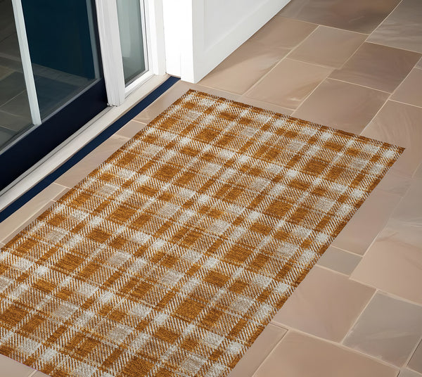 Homeroots 3' Stylish Black, Gray, And White Plaid Washable Non-skid Area Rug For Indoor And Outdoor Use 3' X 5' Polyester 563379