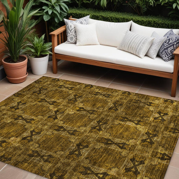 HomeRoots 5' Elegant Beige and Gray Floral Medallion Area Rug - Washable, Non-Skid, Indoor-Outdoor Use 8' X 10' 563409