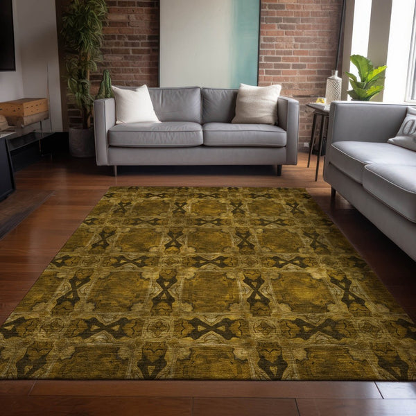HomeRoots 5' Elegant Beige and Gray Floral Medallion Area Rug - Washable, Non-Skid, Indoor-Outdoor Use 8' X 10' 563409