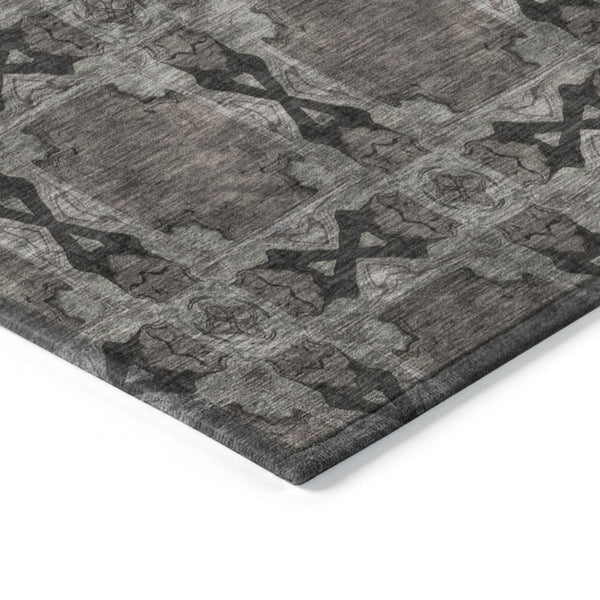 HomeRoots 5' Elegant Beige and Gray Floral Medallion Area Rug - Washable, Non-Skid, Indoor-Outdoor Use 8' Round 563426