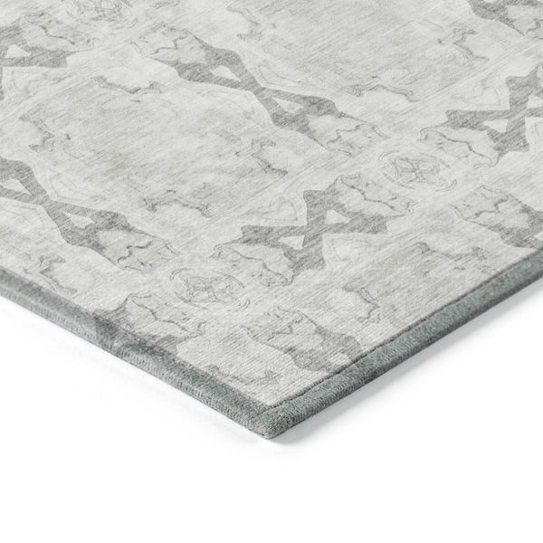 Homeroots 3' X 5' Ivory And Gray Floral Medallion Washable Non Skid Indoor Outdoor Area Rug Ivory Polyester 563442