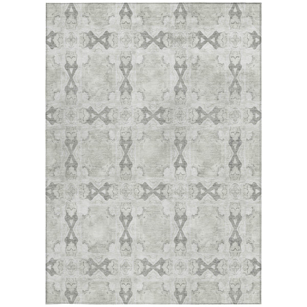 Homeroots 3' X 5' Ivory And Gray Floral Medallion Washable Non Skid Indoor Outdoor Area Rug Ivory Polyester 563442