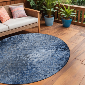 Homeroots 8' Round Blue Round Washable Non Skid Indoor Outdoor Area Rug Blue Polyester 563498