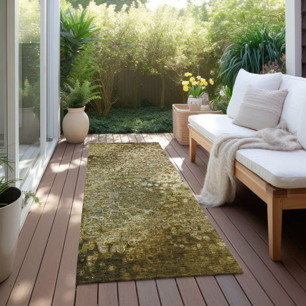 Homeroots 8' Runner Brown Washable Non Skid Indoor Outdoor Runner Rug Brown Polyester 563503