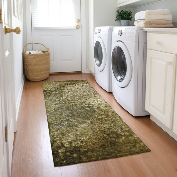 Homeroots 8' Runner Brown Washable Non Skid Indoor Outdoor Runner Rug Brown Polyester 563503