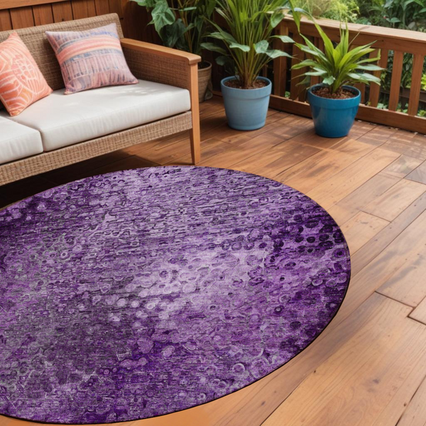 Homeroots 8' Round Purple Round Washable Non Skid Indoor Outdoor Area Rug Purple Polyester 563516