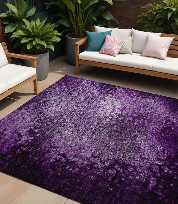 Homeroots 9' X 12' Purple Washable Non Skid Indoor Outdoor Area Rug Purple Polyester 563518