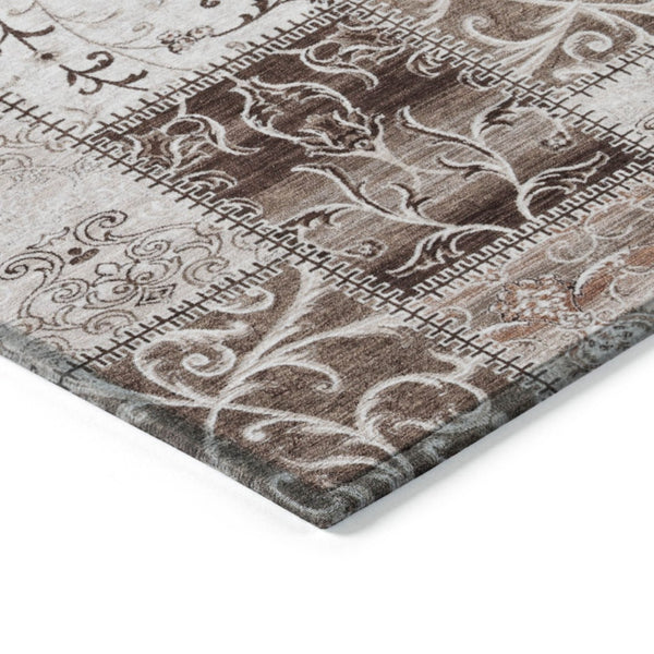 HomeRoots 5' Versatile Taupe and Ivory Patchwork Area Rug - Stylish, Non-Skid, Indoor-Outdoor, Washable Design 8' Round 563525