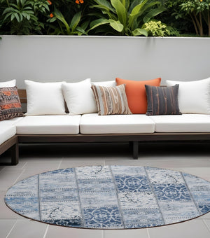 HomeRoots 5' Denim Blue Patchwork Area Rug – Stylish, Washable, Non-Skid Design for Indoor and Outdoor Use 8' Round 563543