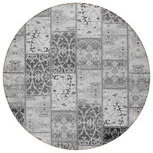 Homeroots 8' Round Gray Round Patchwork Washable Non Skid Indoor Outdoor Area Rug Gray Polyester 563552