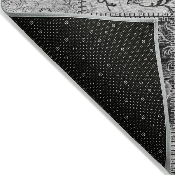 HomeRoots 5' Gray Patchwork Washable Area Rug - Non-Skid, Stylish, Stain-Resistant for Indoor & Outdoor Use 8' X 10' 563553