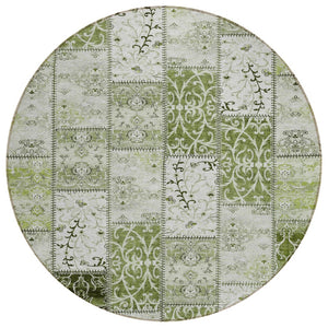 HomeRoots 5' Green Patchwork Area Rug - Washable, Non-Skid, Stain-Resistant for Indoor & Outdoor Spaces 8' Round 563561
