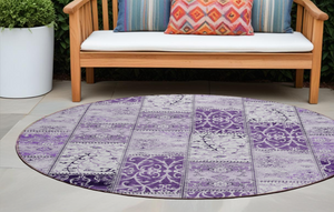 Homeroots 8' Round Purple Round Patchwork Washable Non Skid Indoor Outdoor Area Rug Purple Polyester 563570