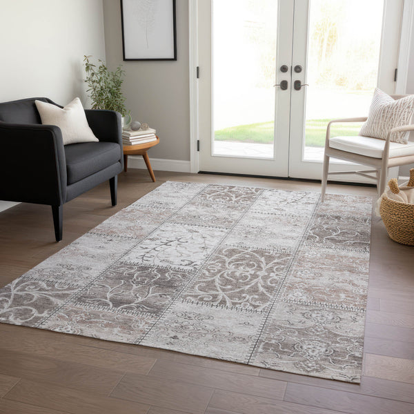 Homeroots 9' X 12' Taupe And Ivory Patchwork Washable Non Skid Indoor Outdoor Area Rug Taupe Polyester 563581