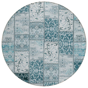HomeRoots 5' Teal Patchwork Area Rug – Durable, Washable, Non-Skid Design for Indoor & Outdoor Living Spaces 8' Round 563588