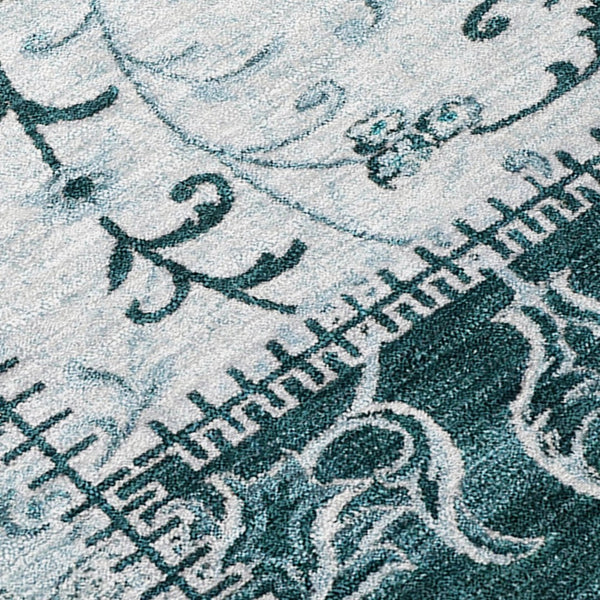 HomeRoots 5' Teal Patchwork Area Rug – Durable, Washable, Non-Skid Design for Indoor & Outdoor Living Spaces 8' Round 563588