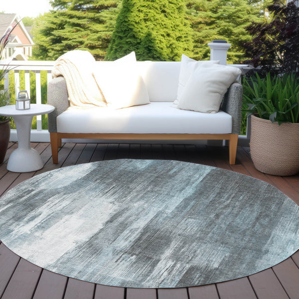 Homeroots 8' Round Teal Round Abstract Washable Non Skid Indoor Outdoor Area Rug Teal Polyester 563624