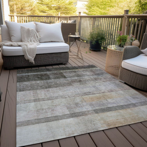 HomeRoots 5' Brown Ombre Washable Area Rug - Stylish Non-Skid Design for Indoor and Outdoor Use, Easy Care 8' X 10' 563634