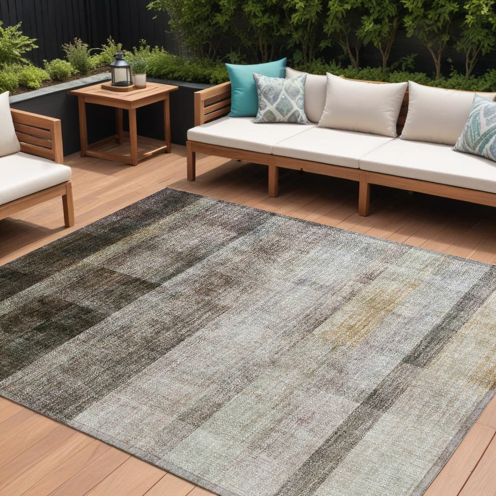 Homeroots 8' Runner Rug - Stylish Ombre Design, Washable, Non-skid, Stain Resistant For Indoor And Outdoor Use 9' X 12' Polyester 563635