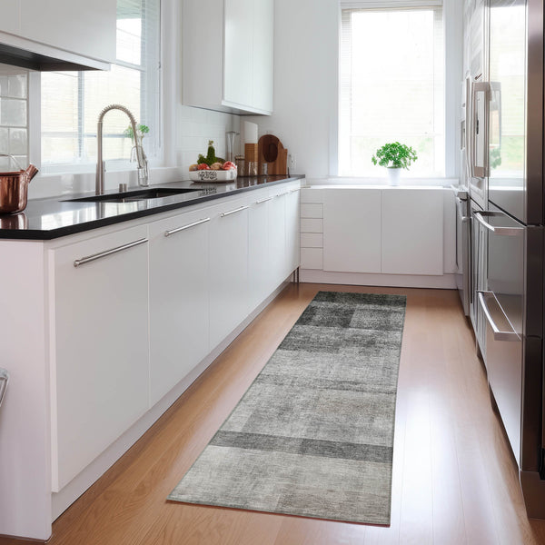 Homeroots 8' Runner Gray Ombre Washable Non Skid Indoor Outdoor Runner Rug Gray Polyester 563638