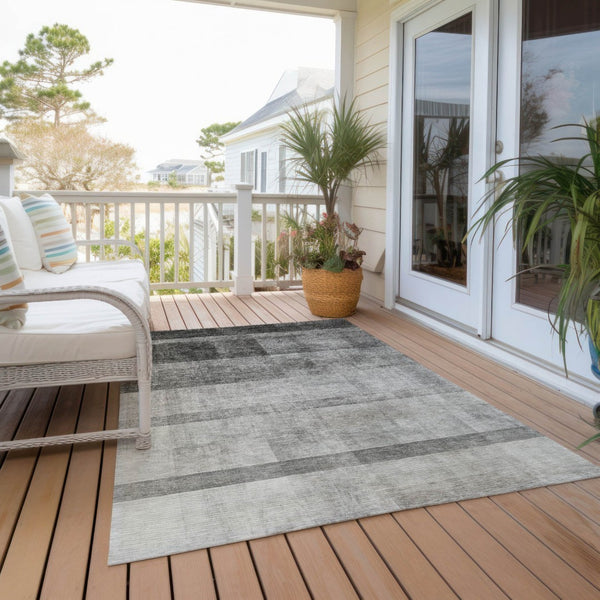 HomeRoots 5' Brown Ombre Washable Area Rug - Stylish Non-Skid Design for Indoor and Outdoor Use, Easy Care 5' X 8' 563641