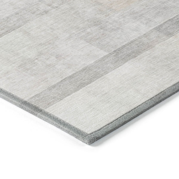 HomeRoots 5' Brown Ombre Washable Area Rug - Stylish Non-Skid Design for Indoor and Outdoor Use, Easy Care 5' X 8' 563677