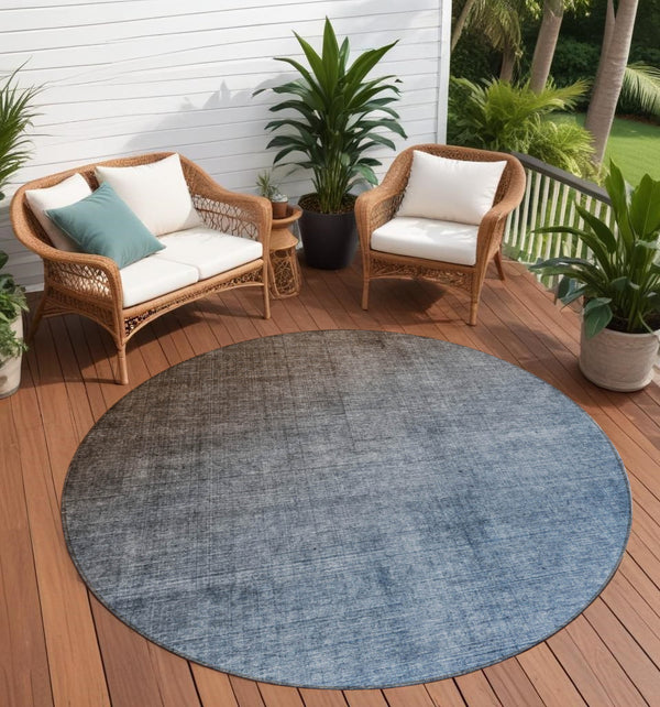 Homeroots 8' Round Blue And Green Round Ombre Washable Non Skid Indoor Outdoor Area Rug Chocolate Polyester 563696