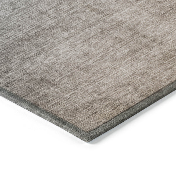 Homeroots 8' Round Taupe And Gray Round Ombre Washable Non Skid Indoor Outdoor Area Rug Gray Polyester 563705