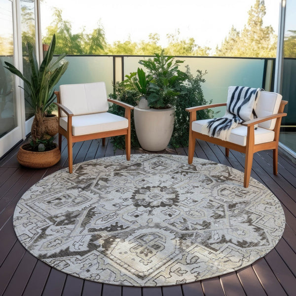 Homeroots 8' Runner Artichoke Green Oriental Washable Rug - Stylish Stain Resistant Non-skid For Indoors & Outdoors 8' Round Polyester 563768