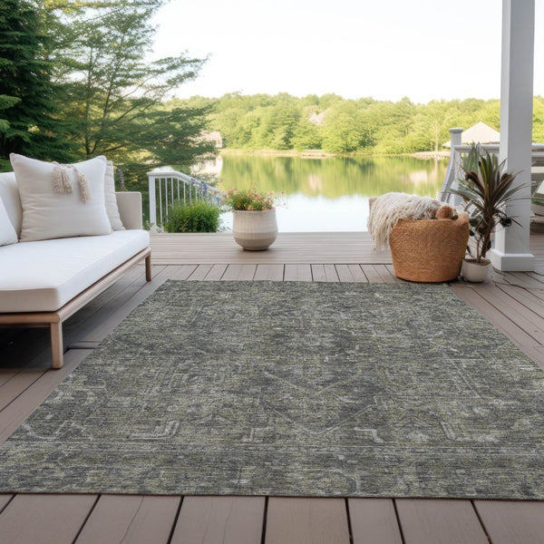 HomeRoots 5' Gray Oriental Area Rug - Stylish, Washable Design for Indoor and Outdoor High-Traffic Spaces 10' X 14' 563825