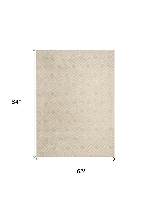 Homeroots 5' X 7' Beige Geometric Area Rug  Polypropylene 564023