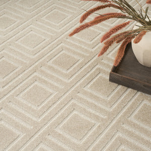 Homeroots 5' X 7' Beige Geometric Area Rug  Polypropylene 564023