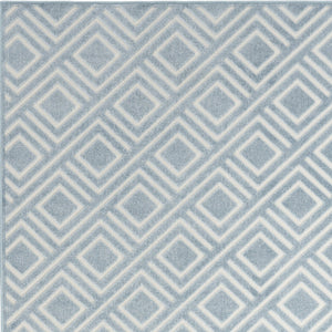 Homeroots 5' X 7' Blue Geometric Area Rug  Polypropylene 564026