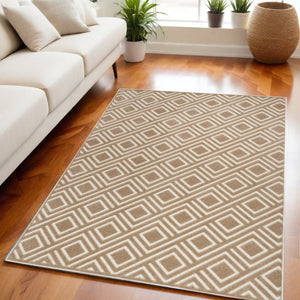 Homeroots 5' X 7' Brown Geometric Area Rug  Polypropylene 564028